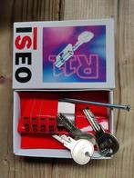 ISEO R11 cylinderslot, Ophalen, Nieuw, Slot
