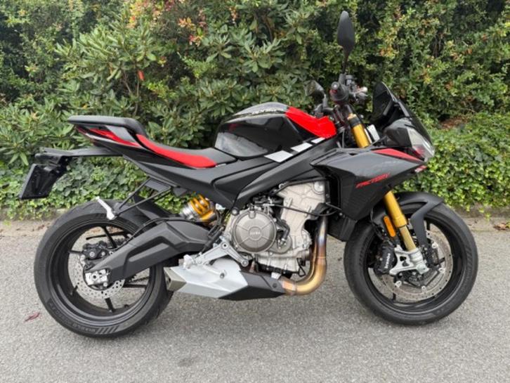 Aprilia Tuono 660 Factory / Ohlins - 1950 km - Demo voertuig, Motoren, Motoren | Aprilia, Bedrijf, Naked bike, meer dan 35 kW