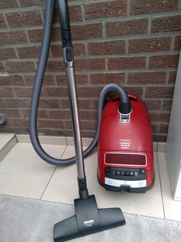 Miele C3.1200W stofzuiger, Elektronische apparatuur, Stofzuigers, Gebruikt, Stofzuiger, Ophalen of Verzenden