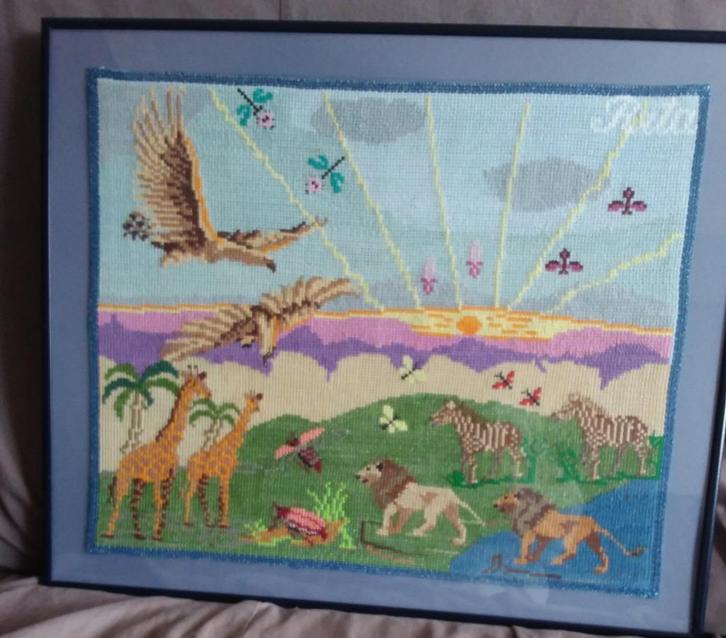 Kader met handwerk, Huis en Inrichting, Woonaccessoires | Lijsten, Zo goed als nieuw, 50 tot 75 cm, 50 tot 75 cm, Metaal of Aluminium