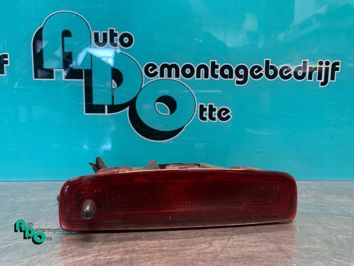 Feu de freinage supplémentaire centre d'un Dacia Logan (Log, Autos : Pièces & Accessoires, Éclairage, Dacia, Utilisé, 3 mois de garantie