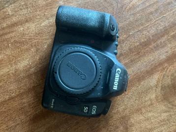 5D Mark II pour pièces beschikbaar voor biedingen
