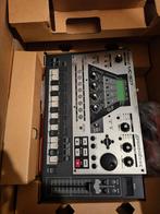 Roland MC-307 Groovebox. , Muziek en Instrumenten, Ophalen