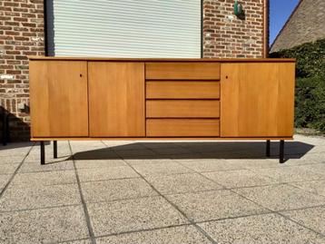 Vintage 60-70s sideboard tv meubel  beschikbaar voor biedingen