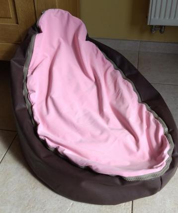 Coussin pouf Doomoo pour bébé disponible aux enchères