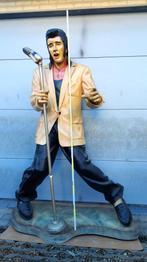 Levensgroot Elvis standbeeld (1,85 m hoog), Ophalen