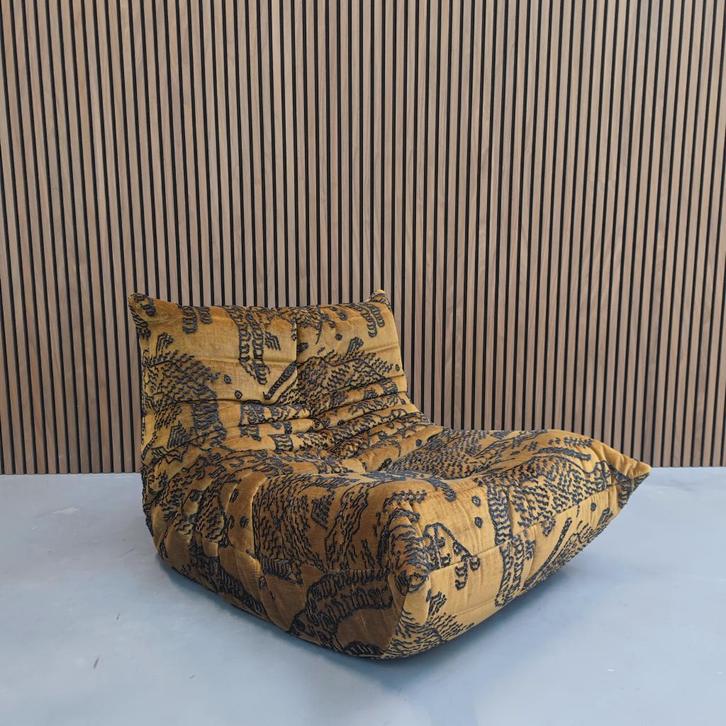Ligne Roset Togo - Eenzits Dedar Tiger Mountain, Antiek en Kunst, Antiek | Meubels | Stoelen en Sofa's, Ophalen of Verzenden
