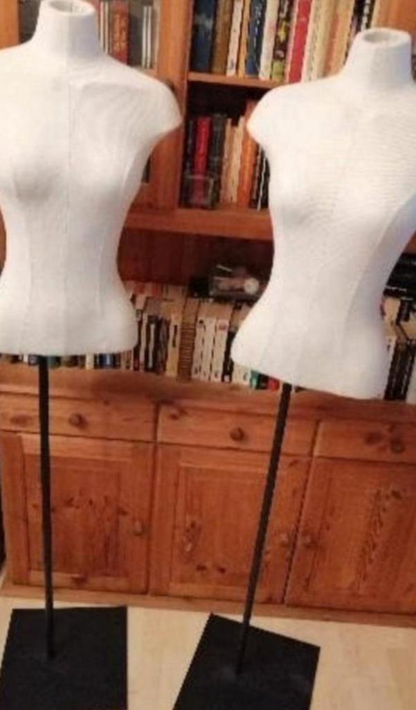 Mes 😀 2 Bustes 👗Acb (B ?) Mannequins Femmes 👘 Couture, Hobby & Loisirs créatifs, Couture & Fournitures, Enlèvement