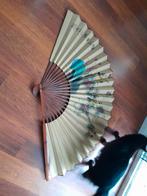 Prachtige grote chinese waaier, Ophalen