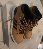 Adidas hoops Winterschoenen met pels (maat 46) 1x gedragen, Kleding | Heren, Schoenen, Zwart, Ophalen of Verzenden, Zo goed als nieuw
