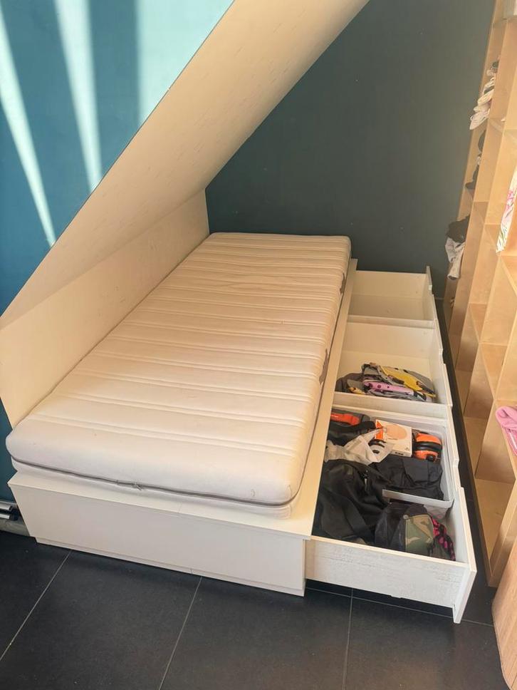 IKEA NORDLI bed 90x200 – Zeer goede staat (zonder matras), Enfants & Bébés, Chambre d'enfant | Lits, Utilisé, 180 cm ou plus, 85 à 100 cm