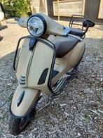 Vespa a klasse, Fietsen en Brommers, Scooters | Vespa, Ophalen of Verzenden, Zo goed als nieuw
