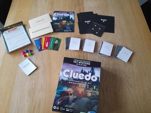 Cluedospel versus escapespel, Hobby en Vrije tijd, Gezelschapsspellen | Kaartspellen, Zo goed als nieuw, Een of twee spelers, Drie of vier spelers