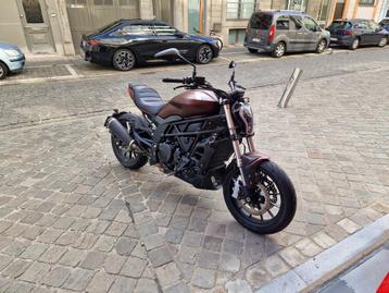 Benelli 502c, Particulier, Permis Moto A2 minimum, 12 à 35 kW, 500 cm³
