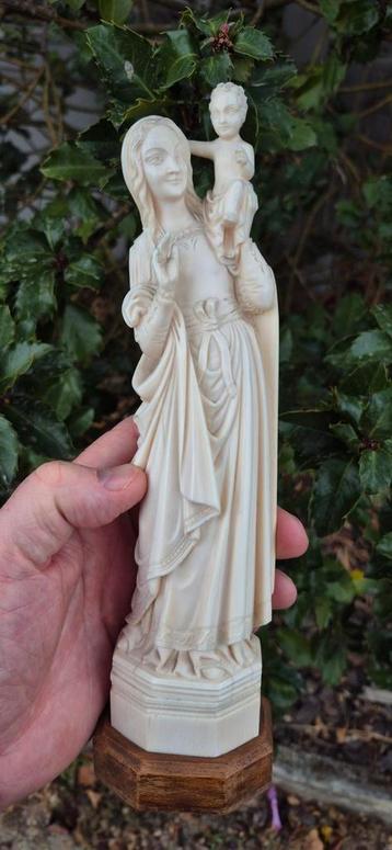 ANTIEK 19de eeuwse franse DIEPPE ivoor gestoken madonna TOP beschikbaar voor biedingen