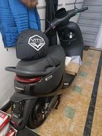 Electrische bromfiets Segway, Fietsen en Brommers, Elektrisch, Klasse A (25 km/u), Zo goed als nieuw, Ophalen
