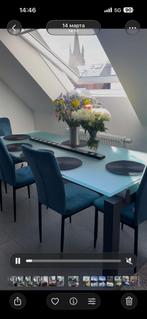 Glazen tafel zeer mooi. Een jaar oud wegens verhuis., Huis en Inrichting, Ophalen, Zo goed als nieuw