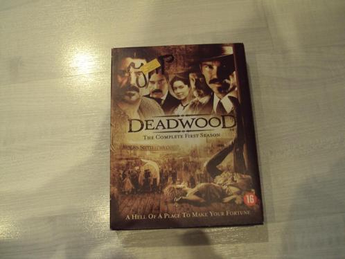 mooie dvd box van  DEADWOOD, CD & DVD, DVD | Action, Comme neuf, Autres genres, Tous les âges, Enlèvement ou Envoi