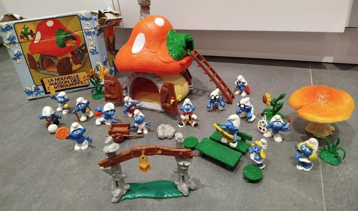 4.0001 Schleich Peyo-huis + 21 Smurfen vintage speelgoed, Kinderen en Baby's, Speelgoed | Actiefiguren, Gebruikt, Ophalen
