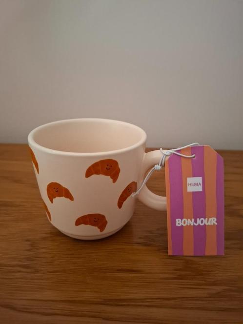 NIEUW - tas Hema met croissants "Bonjour", Huis en Inrichting, Keuken | Servies, Nieuw, Kop(pen) en/of Schotel(s), Overige stijlen