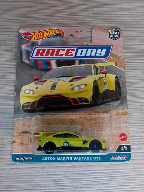 Hotwheels race day aston martin vantage gte hot wheels, Hobby en Vrije tijd, Modelauto's | Overige schalen, Nieuw, Auto, Ophalen of Verzenden