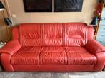 Lederen zetels in spaans rood, Maison & Meubles, Canapés | Sofas & Chaises Longues, 300 cm ou plus, Enlèvement, Utilisé, Trois personnes