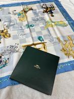 Foulard en soie Longchamp grand modèle, Longchamp, Taille 46/48 (XL) ou plus grande, Enlèvement ou Envoi, Pashmina