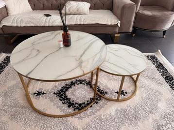 Salon tafels beschikbaar voor biedingen