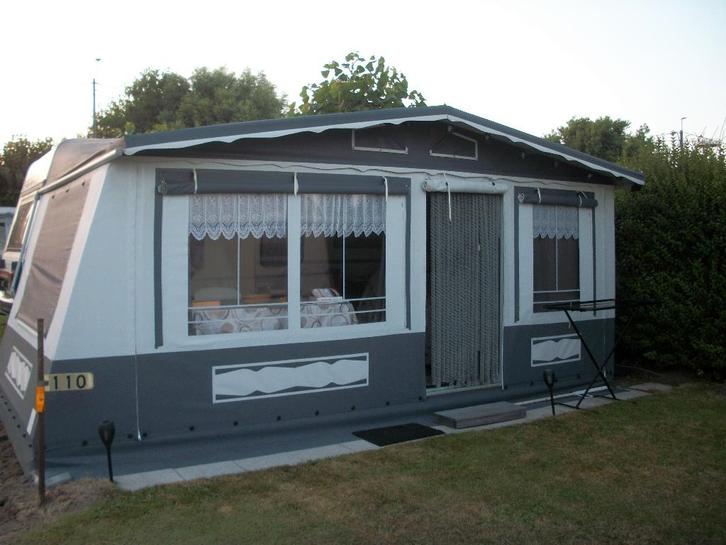 Wintervoortent met caravan en inboedel, Caravans en Kamperen, Caravans, Particulier, Home-car, Omvormbare zithoek, Gascomfoor