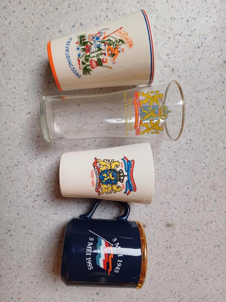 verschillende herdenkingsspullen Nederland WO2, Verzamelen, Militaria | Tweede Wereldoorlog, Overige soorten, Overige typen, Ophalen