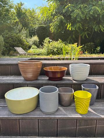 Lot bloempotten (8 stuks) beschikbaar voor biedingen