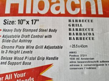 Kleine tafelbarbecue beschikbaar voor biedingen