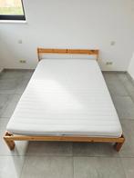 IKEA bed met matras (logeerbed), Huis en Inrichting, Slaapkamer | Bedden, Ophalen, Gebruikt, Tweepersoons, 140 cm