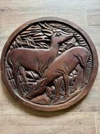 ROND HOUTSNIJWERK MET TWEE HERTEN, Ophalen of Verzenden