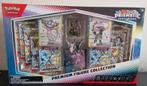 Pokémon Prismatic Figure & Lucario premium Collection!, Ophalen of Verzenden, Nieuw, Boosterbox, Foil