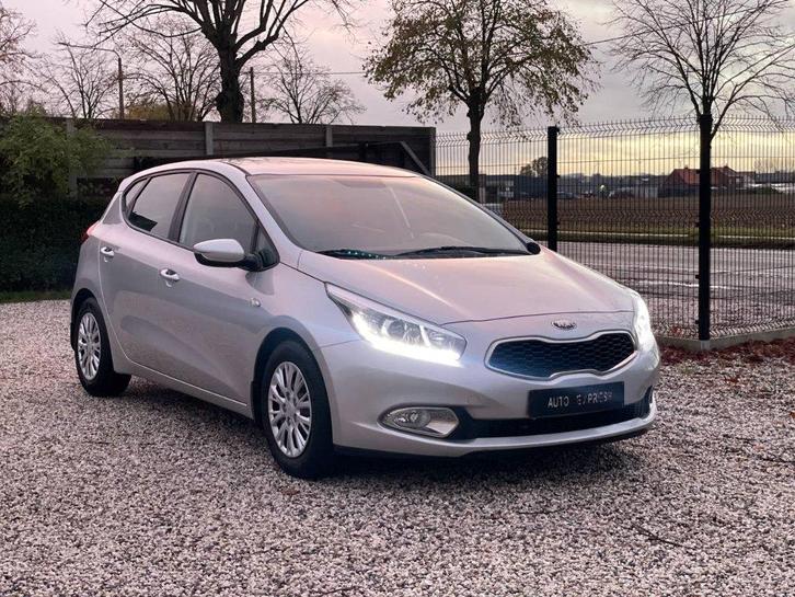 Kia Ceed/1.6 Benzine/Clima/Garantie/***, Autos, Kia, Entreprise, Achat, XCeed, ABS, Airbags, Air conditionné, Ordinateur de bord
