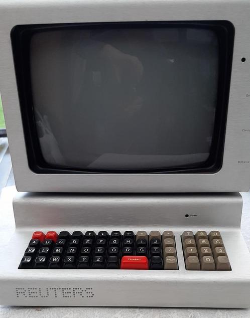 Unieke REUTERS-terminal in België-Brokers-Traders, Computers en Software, Vintage Computers, Ophalen