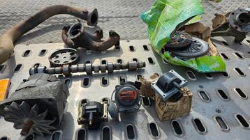 Peugeot 205 rally 1300 onderdelen beschikbaar voor biedingen