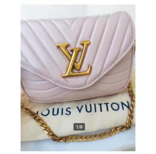 Louis Vuitton New Wave Multi Pochette pink/rose, Handtassen en Accessoires, Tassen | Damestassen, Zo goed als nieuw, Avondtasje
