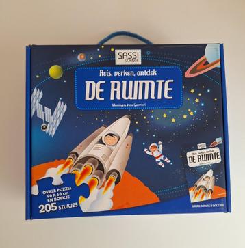Grote puzzel (205 stukken) met wetenschappelijk boekje over  disponible aux enchères