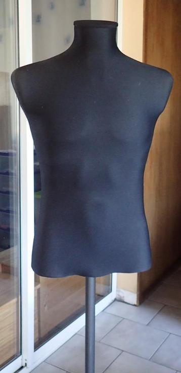 Buste mannequin homme pour vêtement beschikbaar voor biedingen