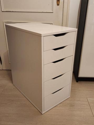 Commode préférée de tous les temps, Enlèvement, Comme neuf