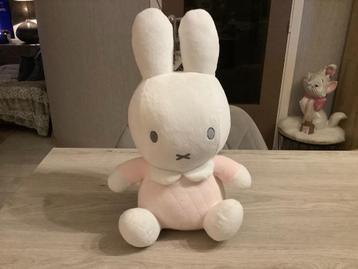 Nijntje pluche character (40 cm) beschikbaar voor biedingen