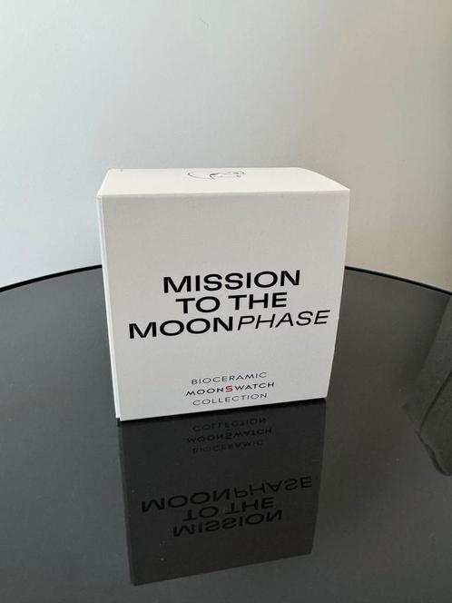 Nieuw: Omega x Swatch Mission to the Moonphase Snoopy - wit, Handtassen en Accessoires, Horloges | Heren, Nieuw, Polshorloge, Omega