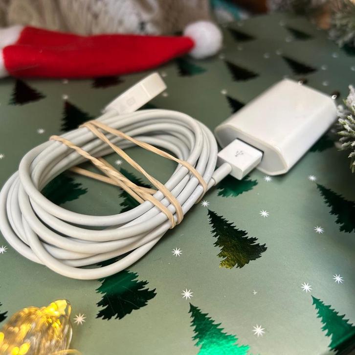 Apple Watch Magnetic Charging Cable 2 meter + adapter, Telecommunicatie, Wearable-accessoires, Zo goed als nieuw, Oplader, Ophalen of Verzenden