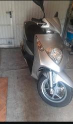 Scooter honda ses dylan 125 2005 zeer goed geen probleem, Ophalen, Zo goed als nieuw