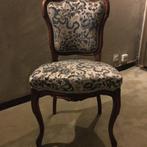 chaises louis XV, Enlèvement