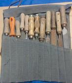 Ensemble vintage de limes et râpes en bois/métal, en rouleau, Bricolage & Construction, Enlèvement ou Envoi