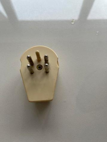 4polige telefoonaansluiting adapter 4-prong telefoonstekker beschikbaar voor biedingen