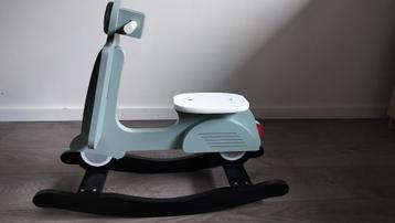 Childhome schommel scooter beschikbaar voor biedingen